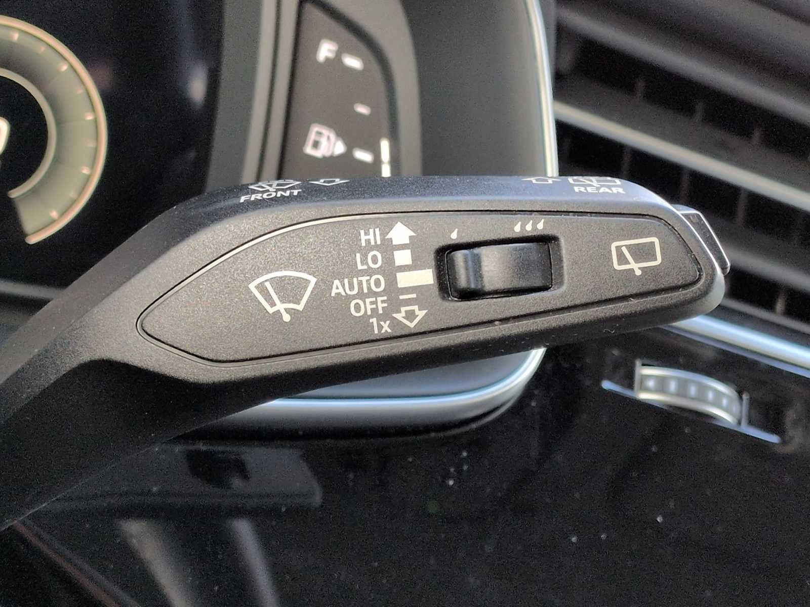 2022 Audi Q7 Premium Plus