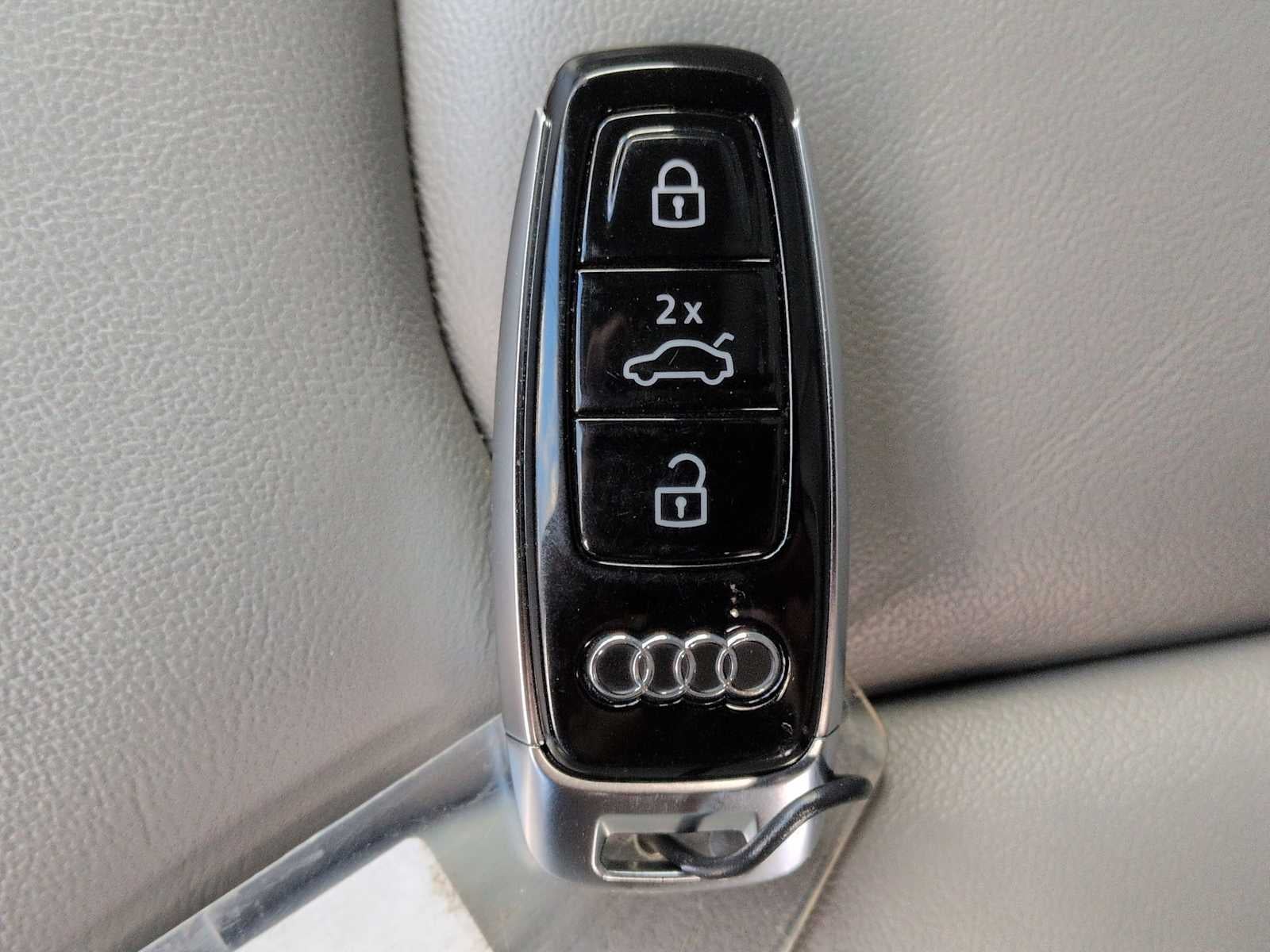 2022 Audi Q7 Premium Plus