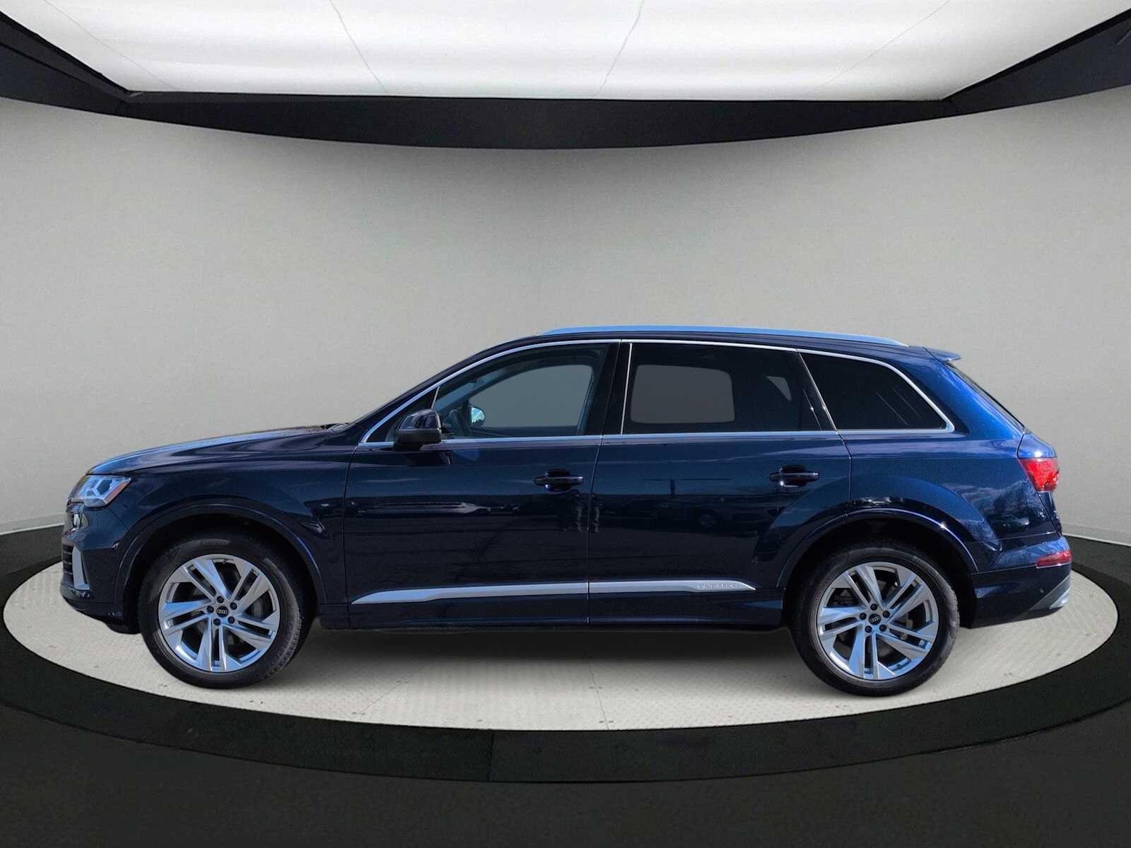 2022 Audi Q7 Premium Plus