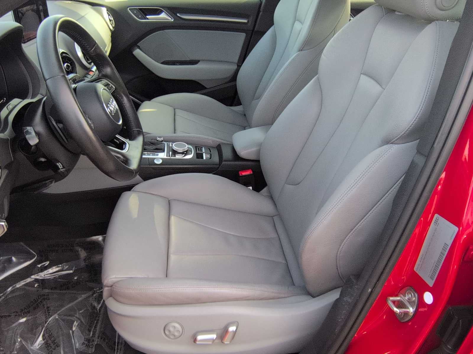 2017 Audi A3 Sportback e-tron Premium Plus