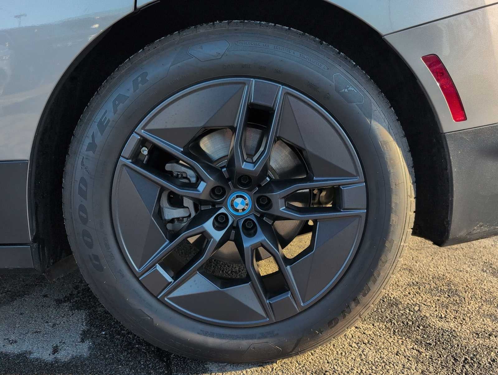 2023 BMW iX xDrive50 xDrive50