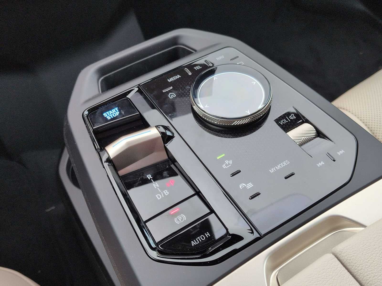 2026 BMW iX xDrive45