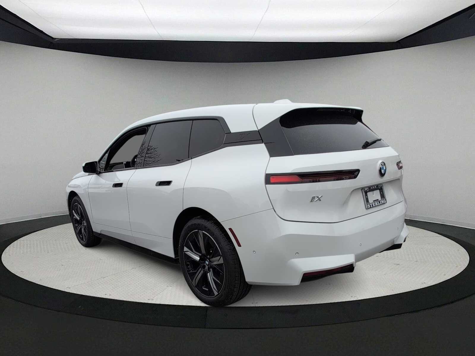 2026 BMW iX xDrive45