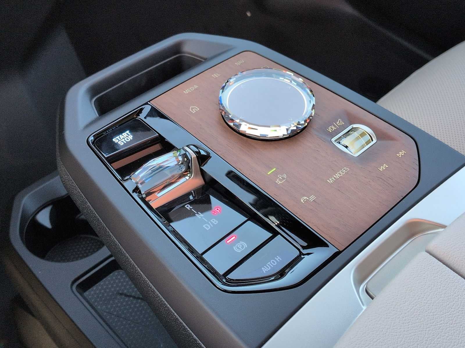 2026 BMW iX xDrive45