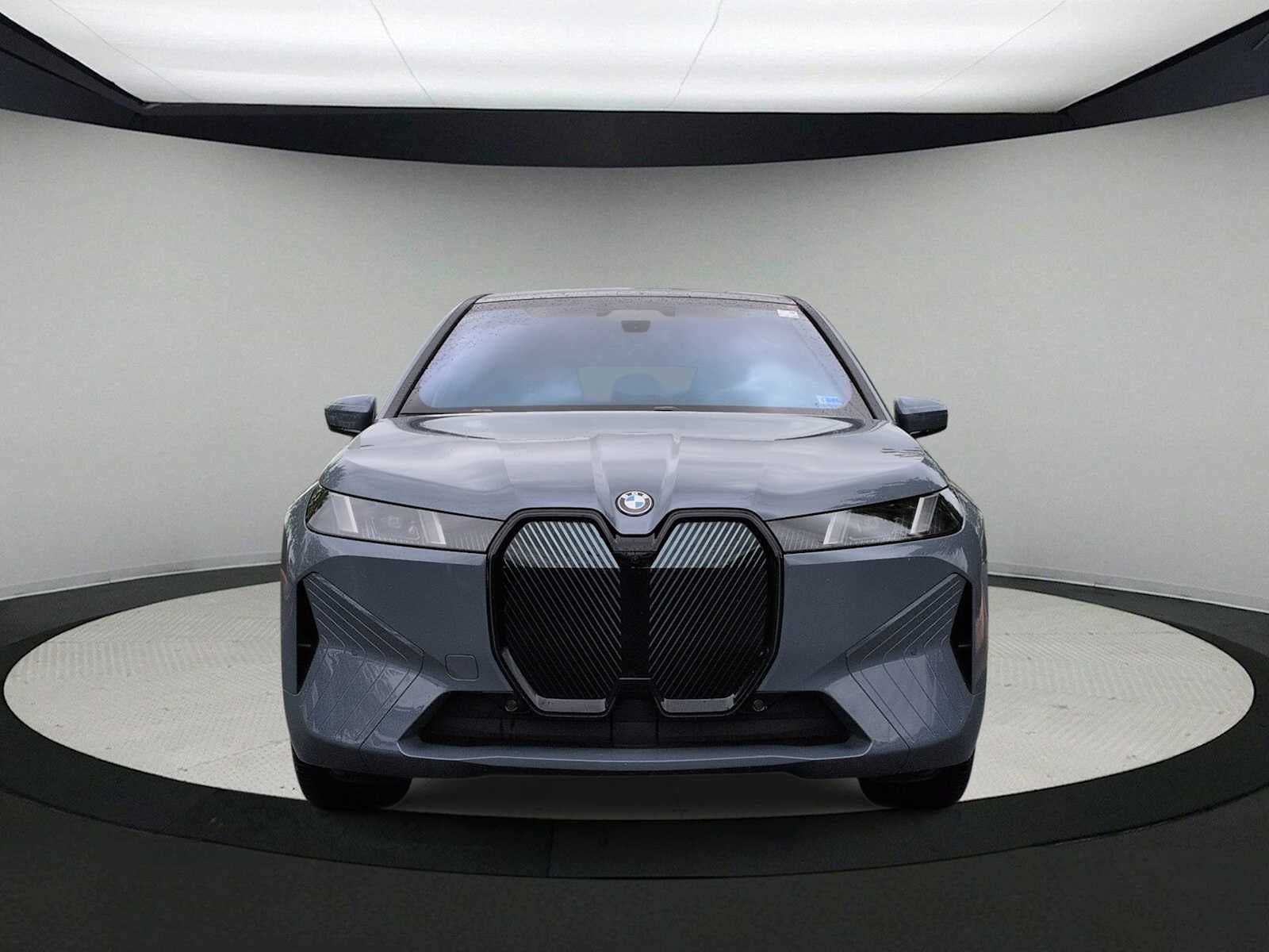 2026 BMW iX xDrive45