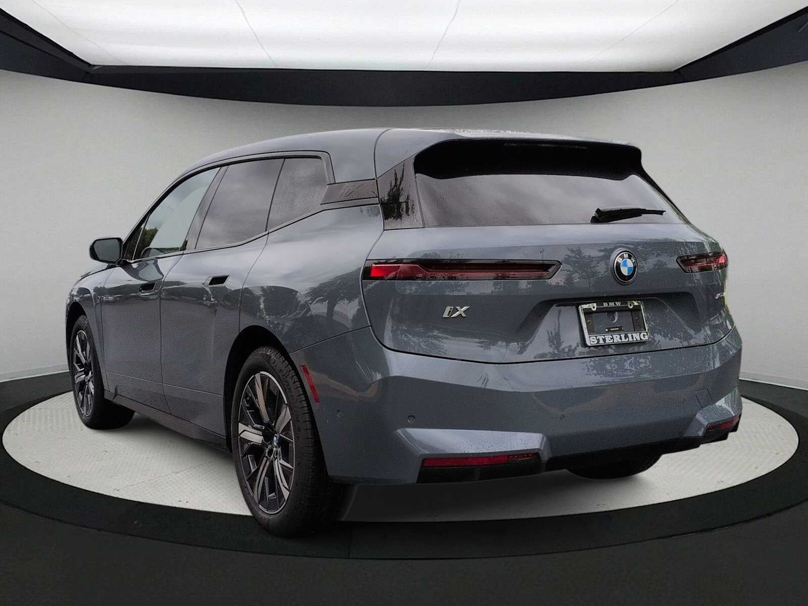2026 BMW iX xDrive45