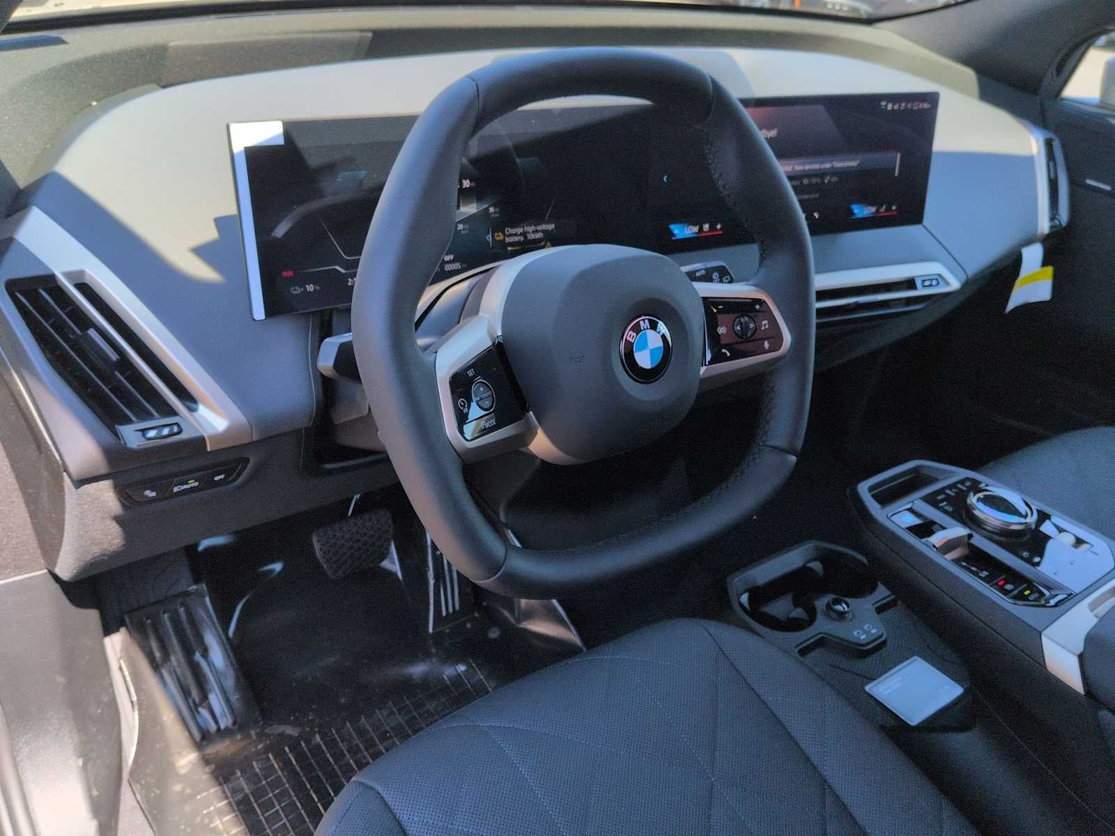 2026 BMW iX xDrive45