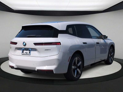 2026 BMW iX xDrive45