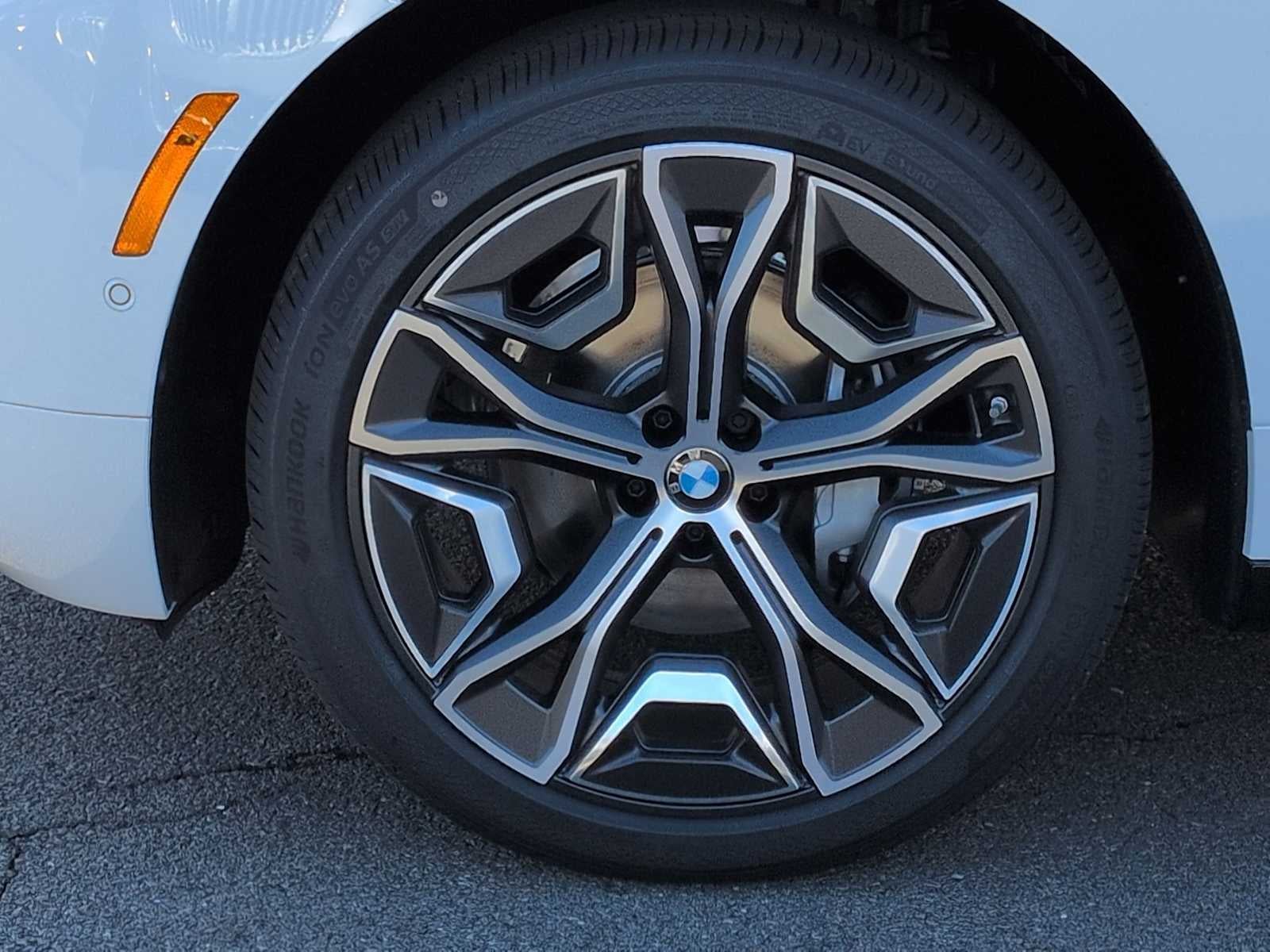 2026 BMW iX xDrive45 xDrive45