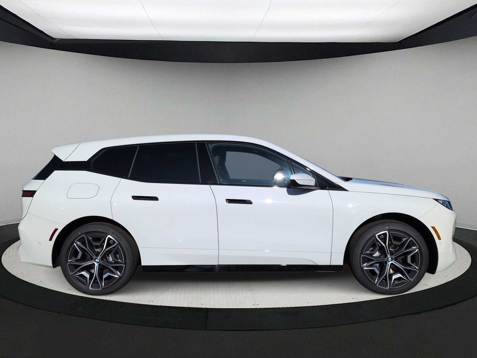 2026 BMW iX xDrive45 xDrive45