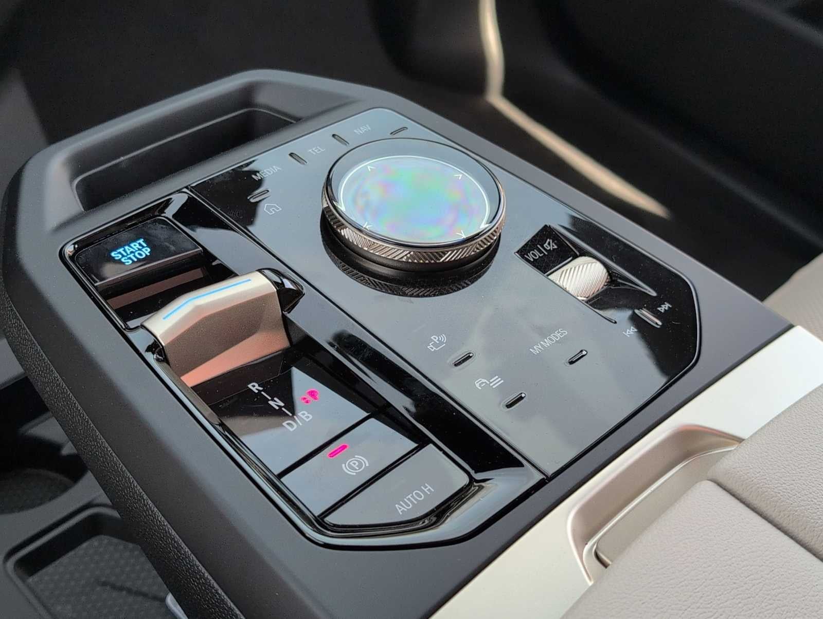 2026 BMW iX xDrive45