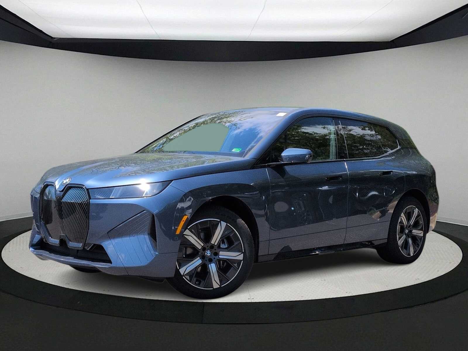2026 BMW iX xDrive45's photo