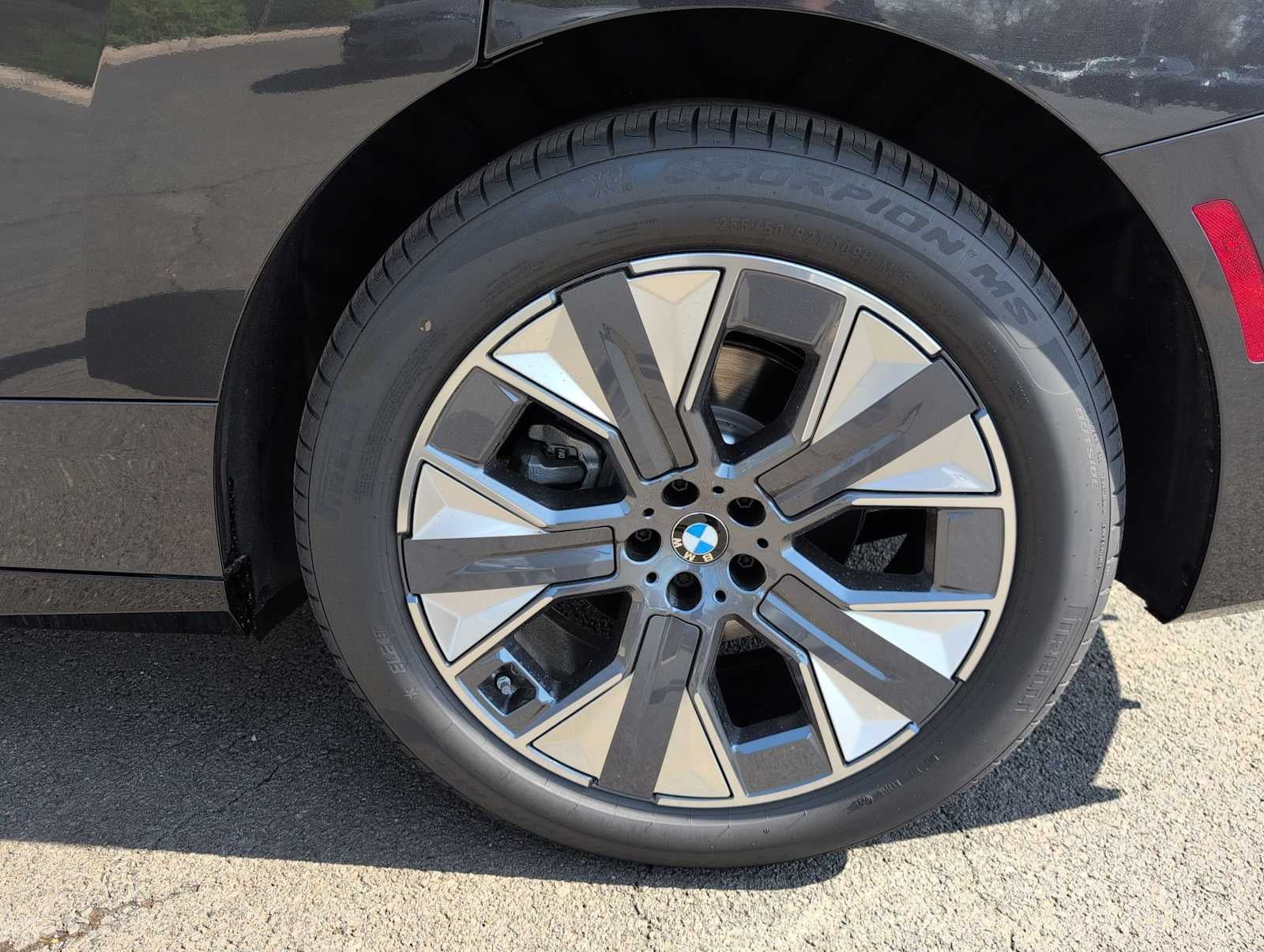 2026 BMW iX xDrive45