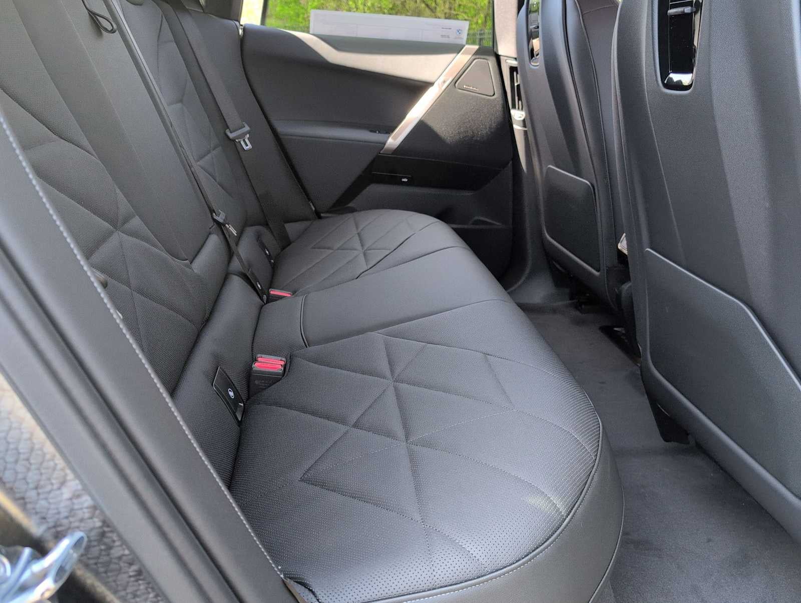 2026 BMW iX xDrive45