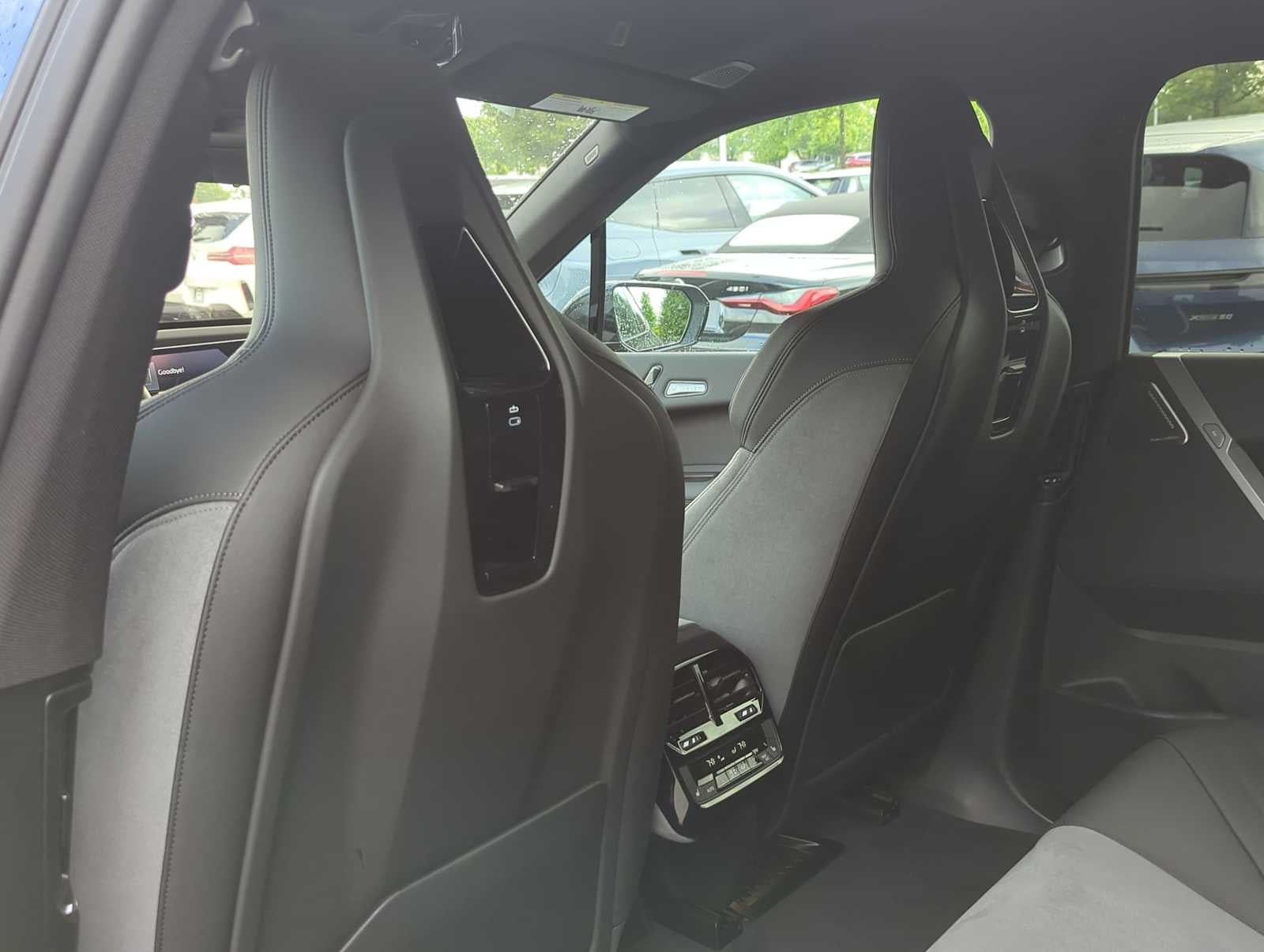 2026 BMW iX xDrive60