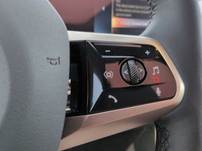 2026 BMW iX xDrive60