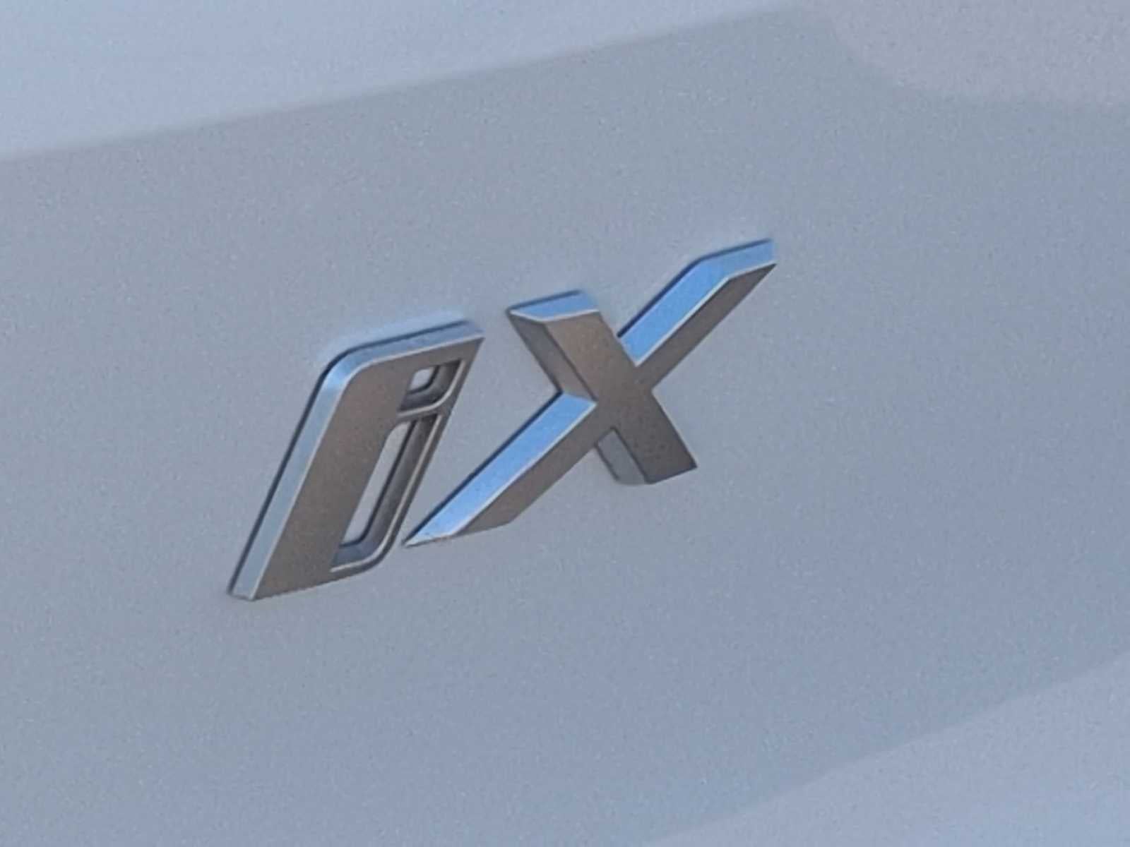 2026 BMW iX xDrive60