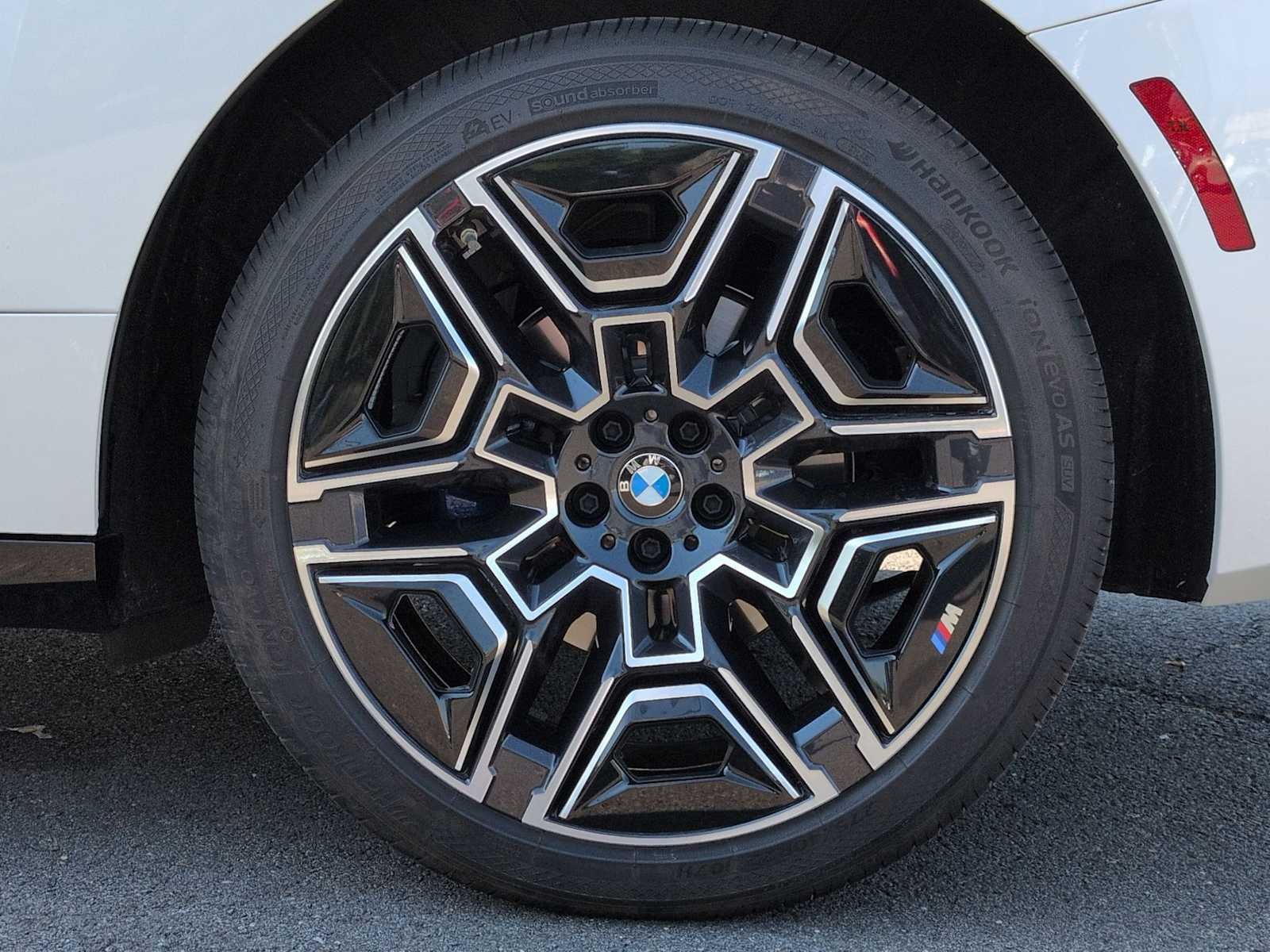 2026 BMW iX xDrive60