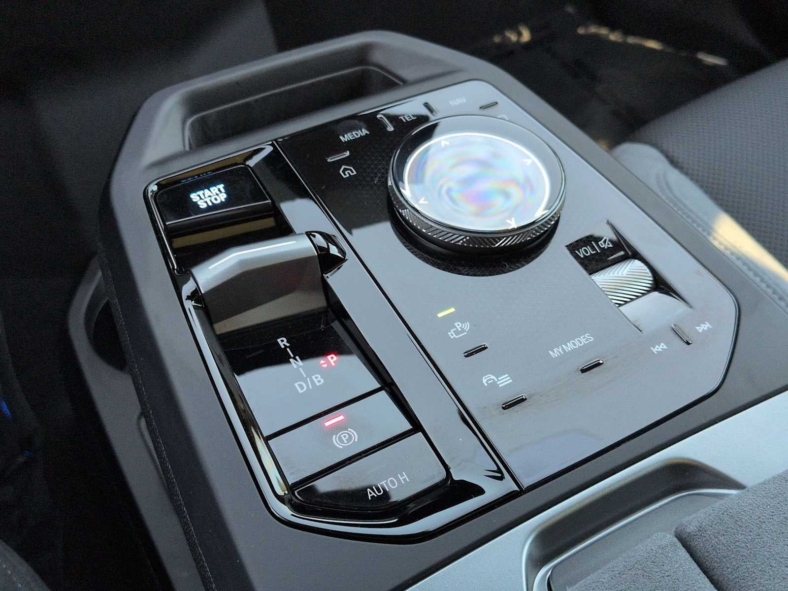 2026 BMW iX xDrive60