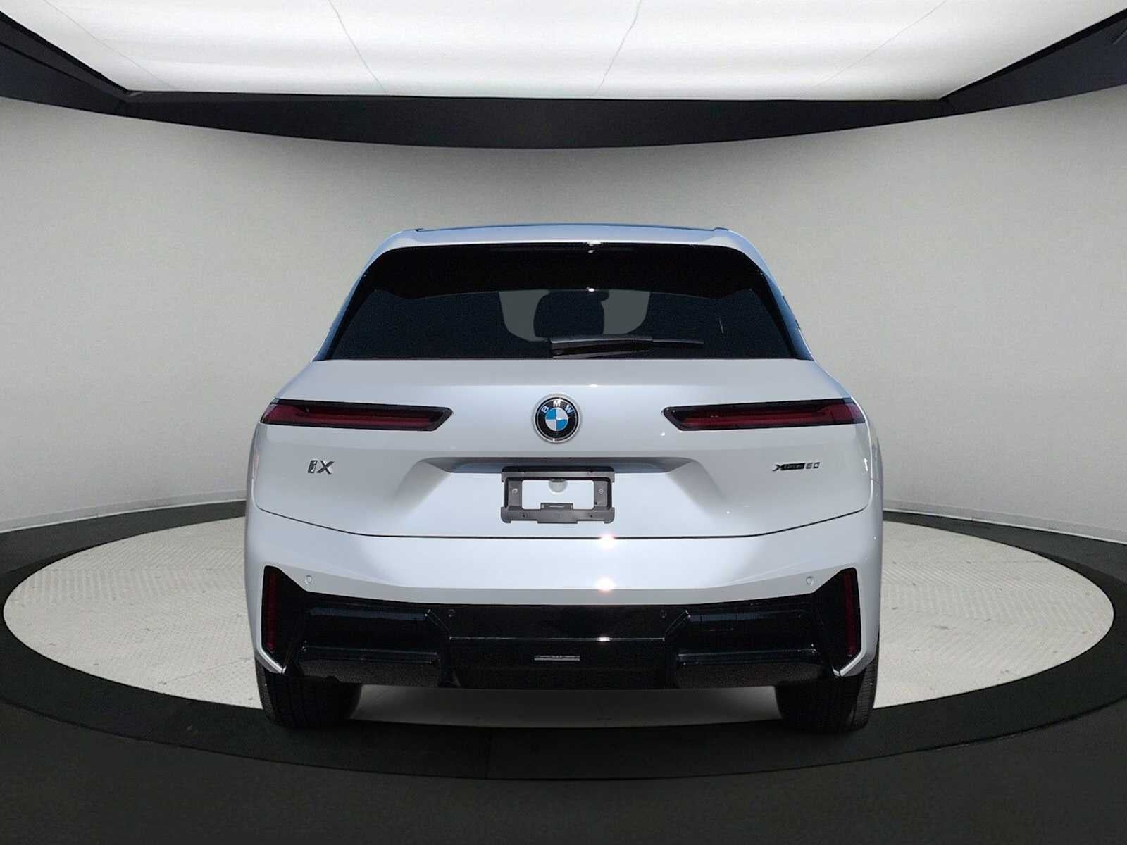 2026 BMW iX xDrive60