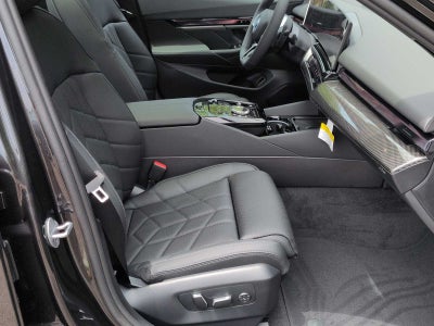 2027 BMW 550e xDrive 550e xDrive