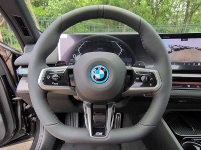 2027 BMW 550e xDrive 550e xDrive