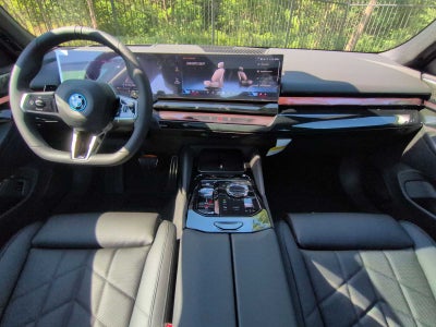 2027 BMW 5 Series 550e xDrive