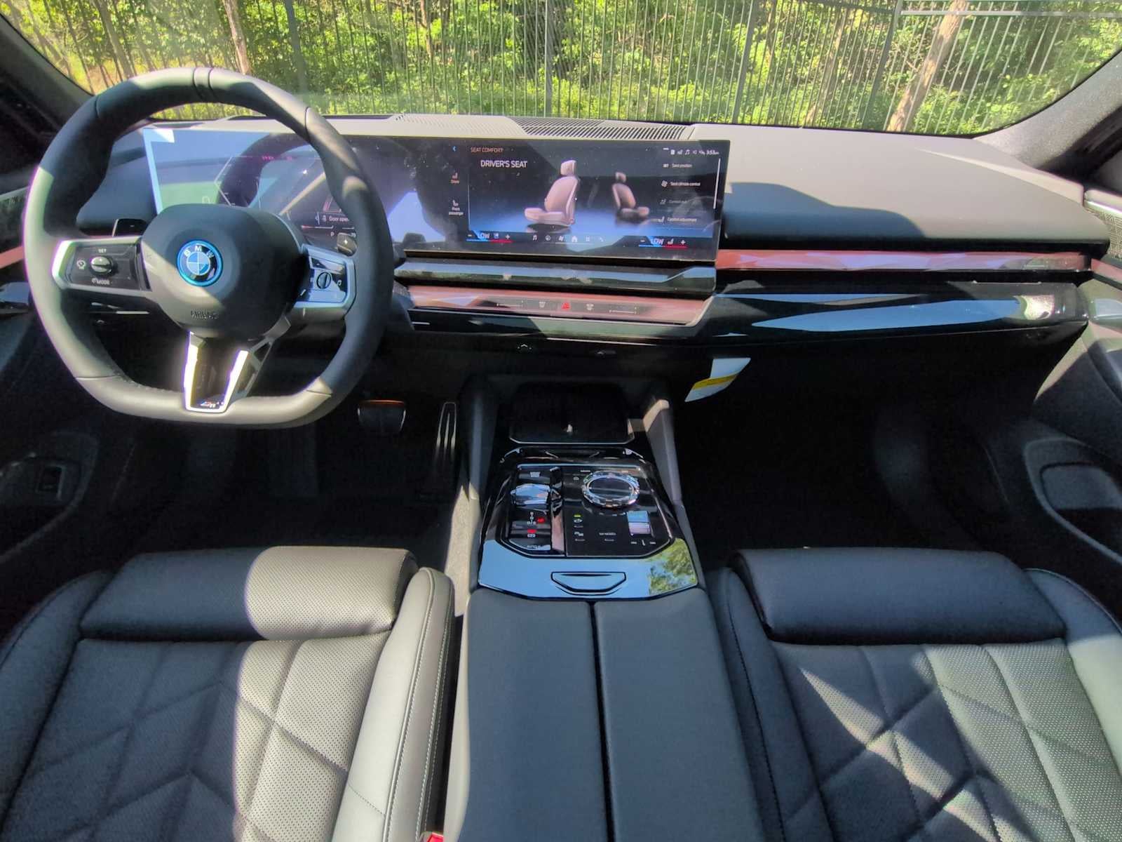2027 BMW 5 Series 550e xDrive