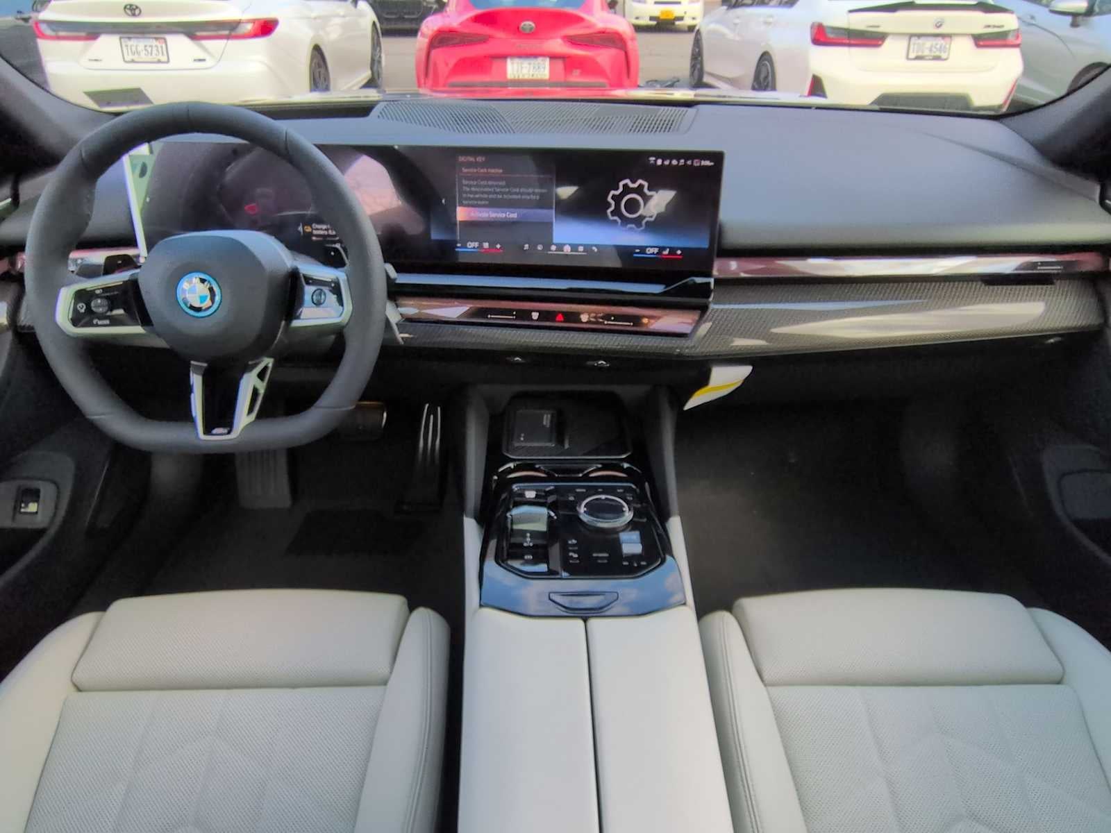 2026 BMW 550e 550e xDrive