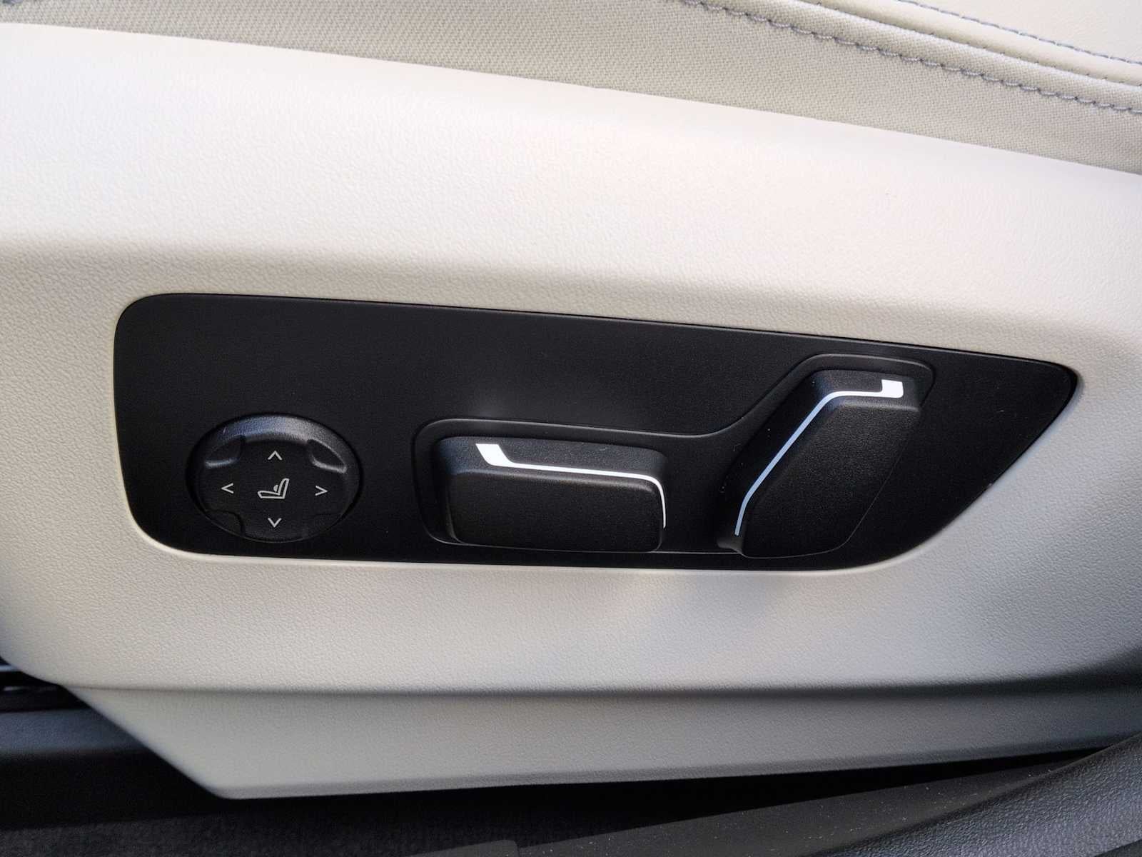 2026 BMW 550e 550e xDrive