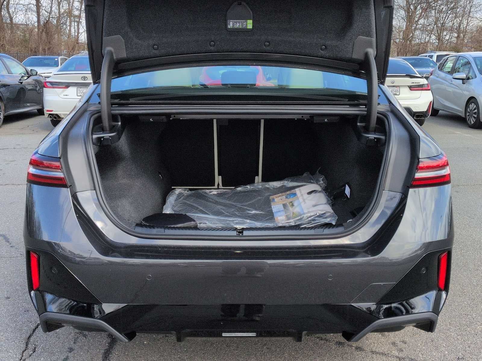 2026 BMW 550e 550e xDrive