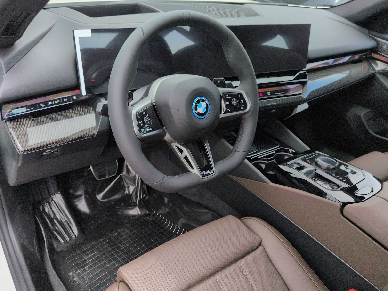 2027 BMW 550e xDrive 550e xDrive