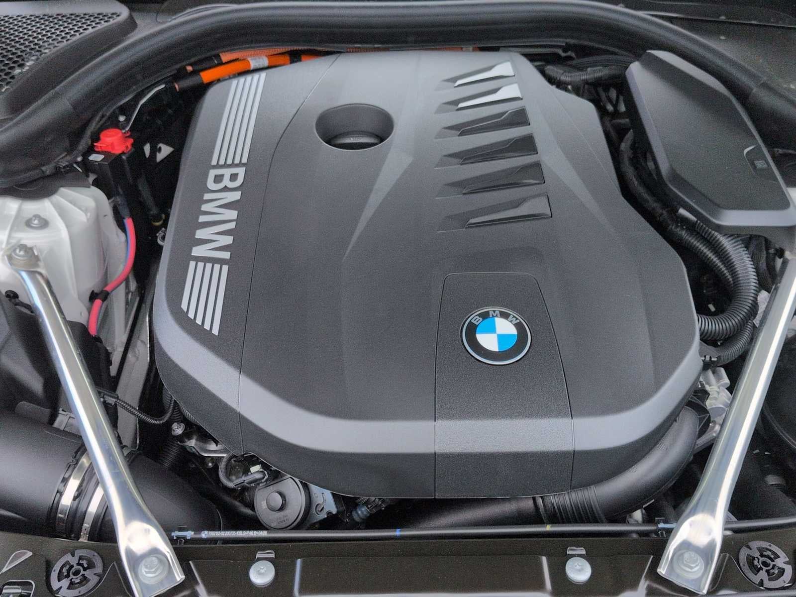 2027 BMW 550e xDrive 550e xDrive