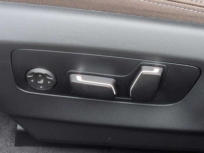 2027 BMW 550e xDrive 550e xDrive