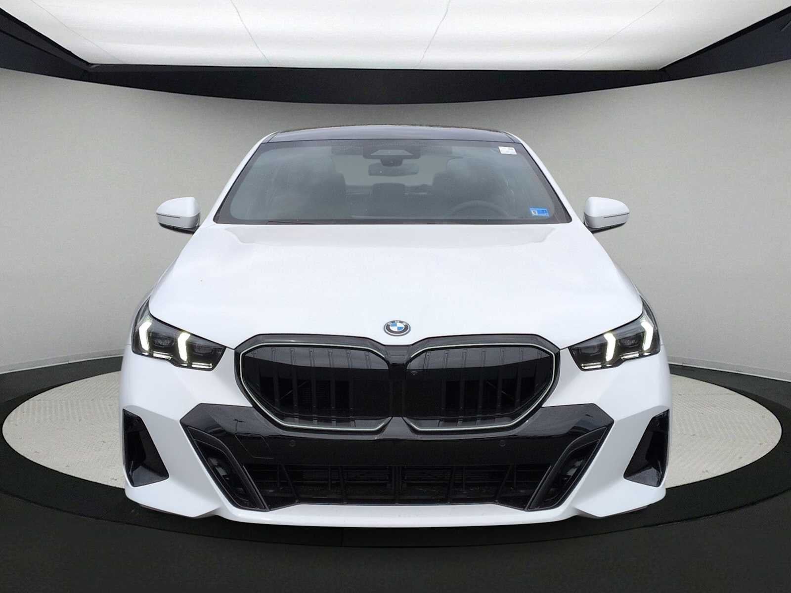 2027 BMW 550e xDrive 550e xDrive