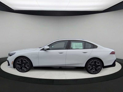 2027 BMW 550e xDrive 550e xDrive