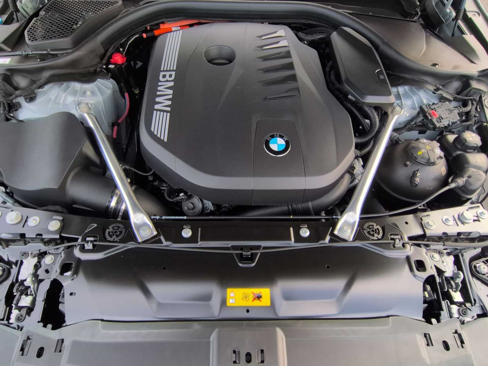 2026 BMW 550e 550e xDrive