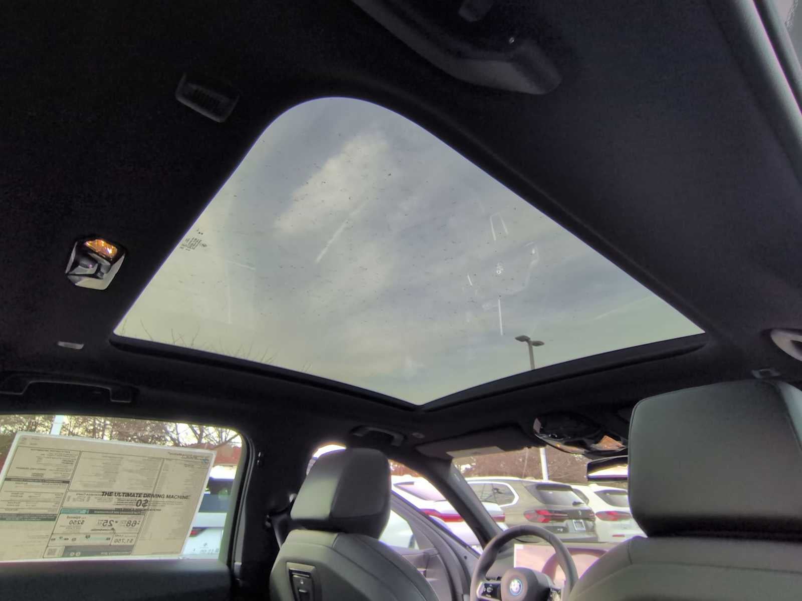 2026 BMW 550e 550e xDrive