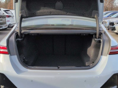 2026 BMW 550e 550e xDrive