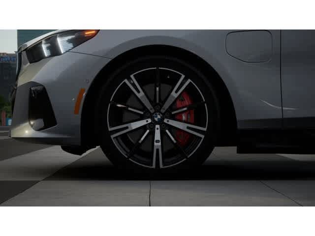 2026 BMW 550e 550e xDrive