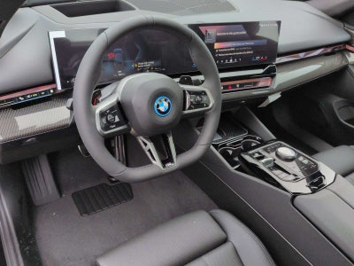 2026 BMW 550e 550e xDrive