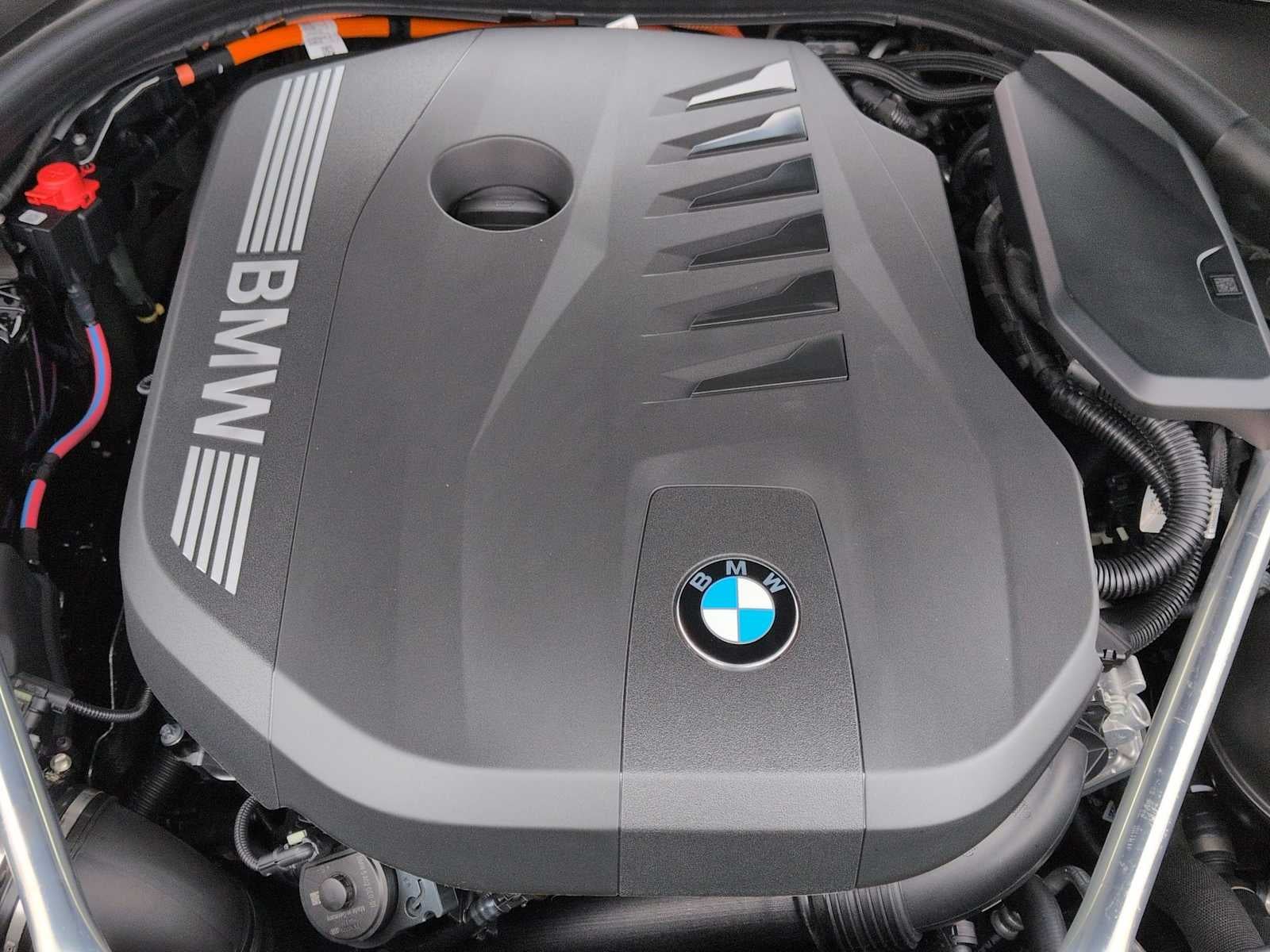 2026 BMW 550e 550e xDrive