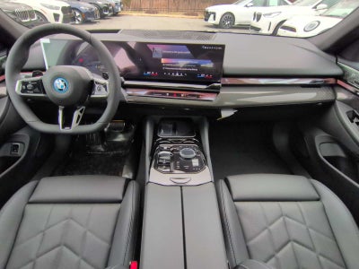 2026 BMW 550e 550e xDrive