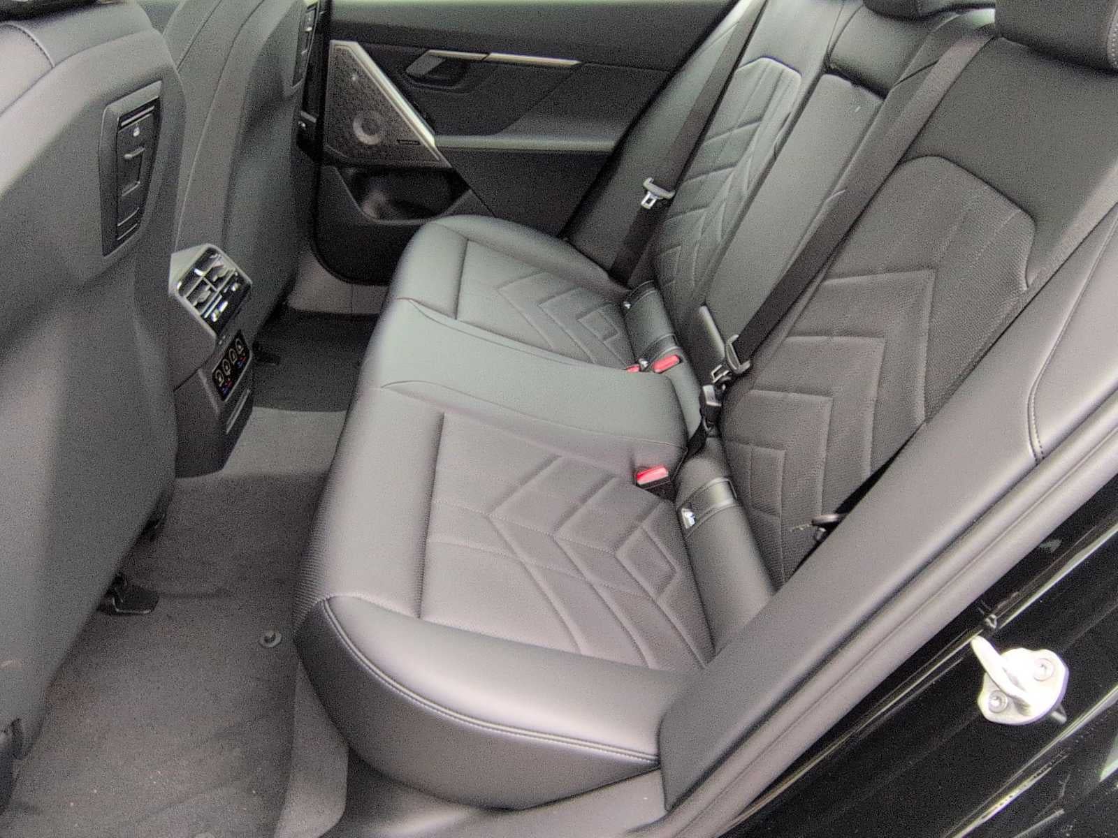 2026 BMW 550e 550e xDrive