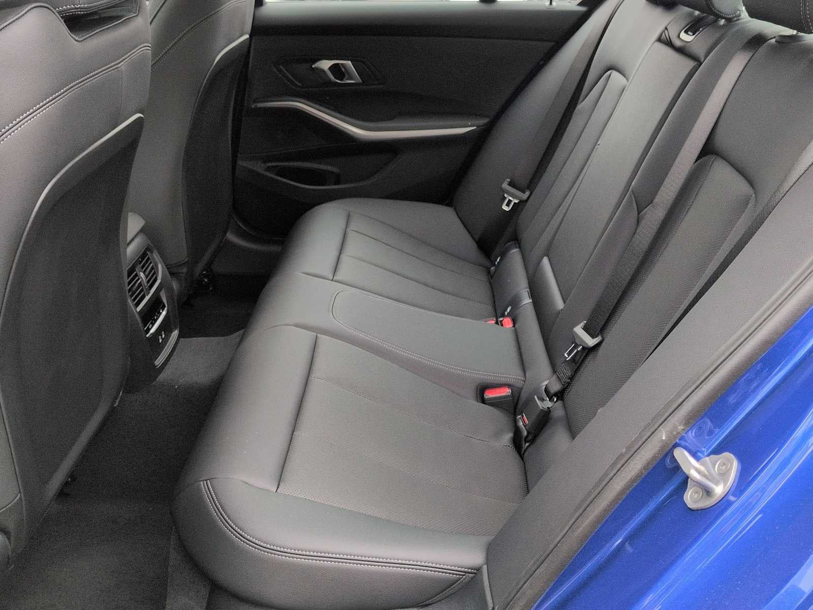 2026 BMW 330i 330i xDrive