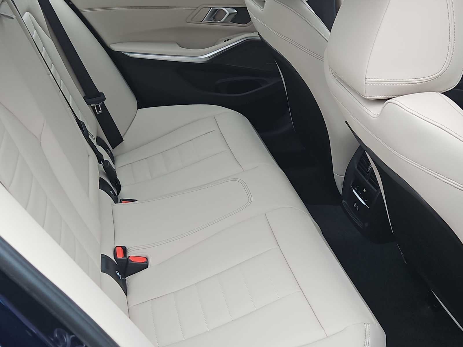 2026 BMW 330i 330i xDrive