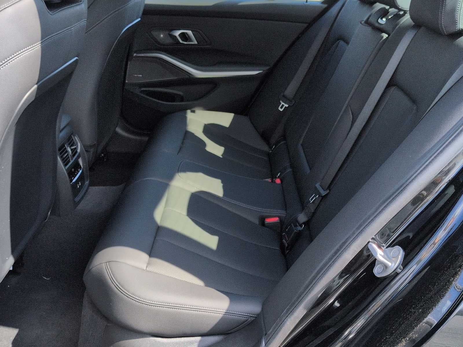 2026 BMW 330i 330i xDrive