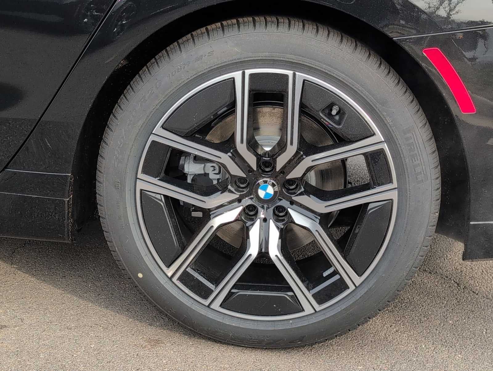 2026 BMW 740i 740i xDrive