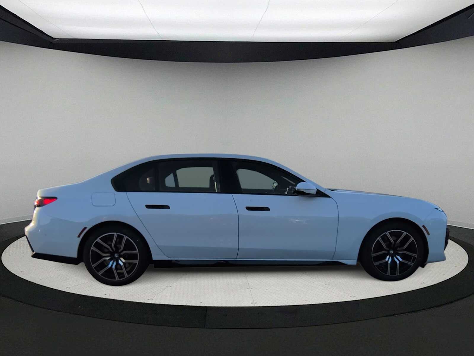 2026 BMW 740i 740i xDrive