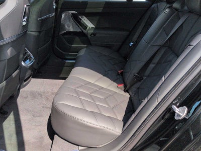 2026 BMW 7 Series 760i xDrive